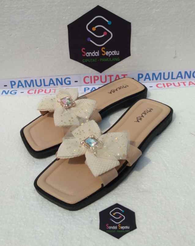 sepatu dan sandal tangerang selatan