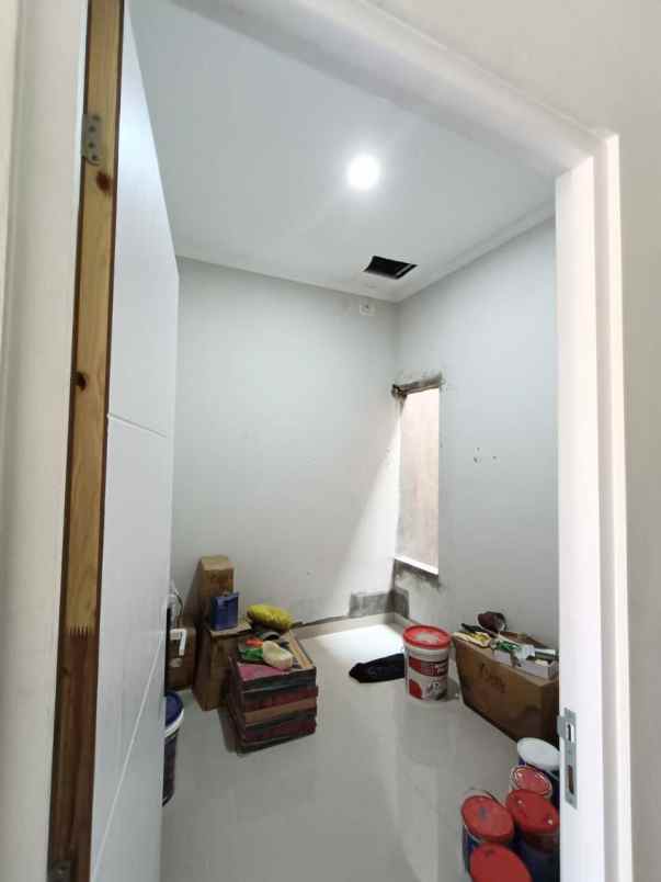 rumah jakarta timur