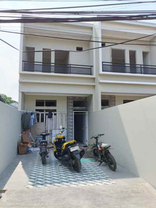 rumah jakarta timur