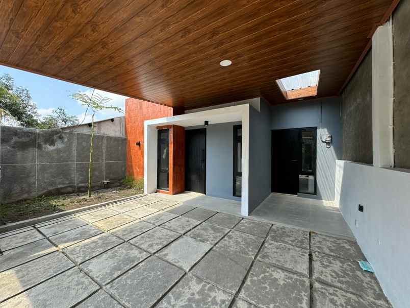 rumah pajangan