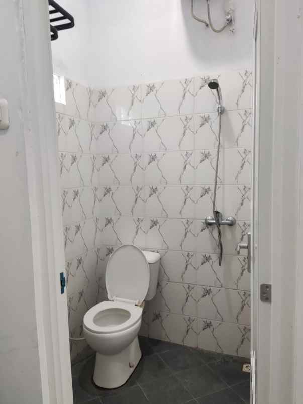 kost depok
