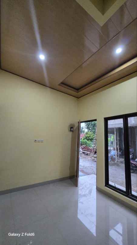 rumah ciracas