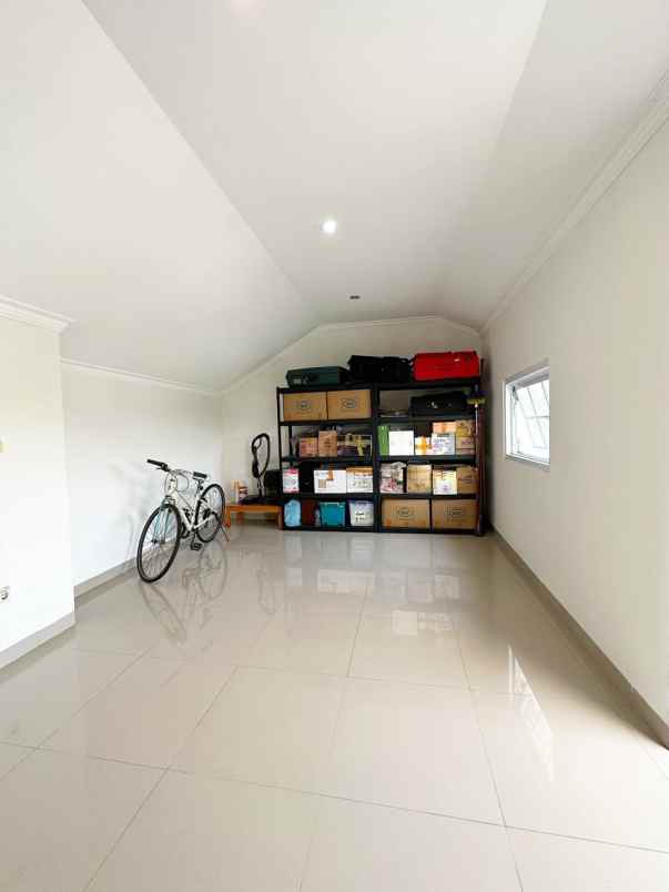rumah jakarta timur