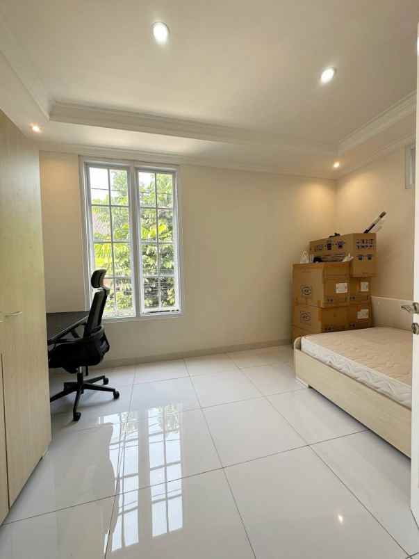 rumah jakarta timur