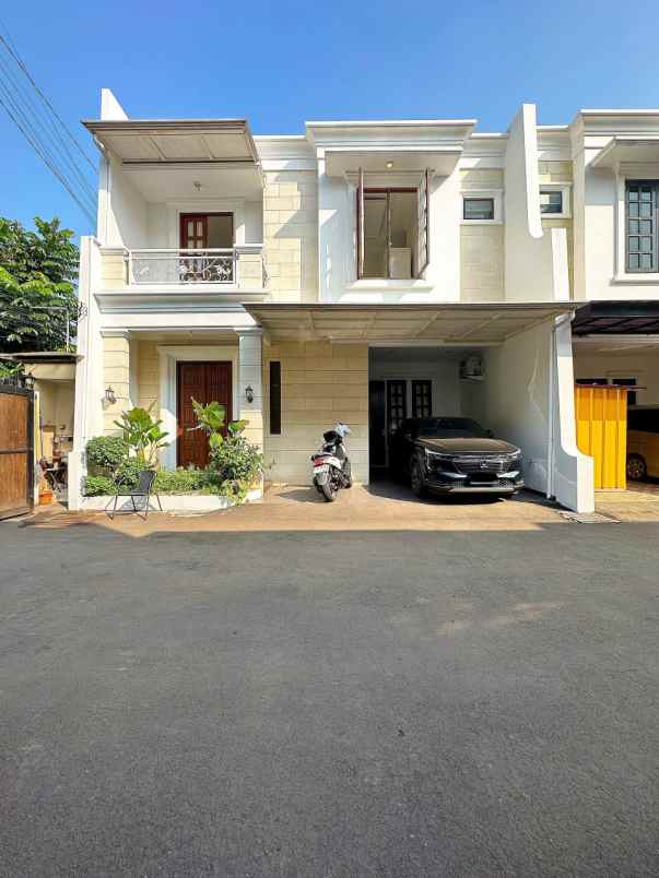 rumah jakarta timur