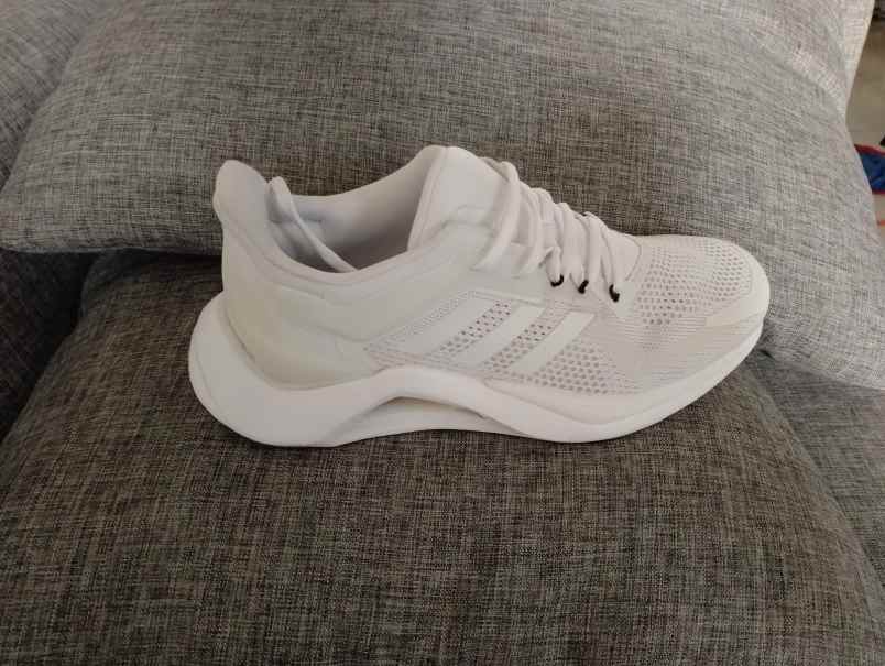 sepatu dan sandal pria pameungpeuk