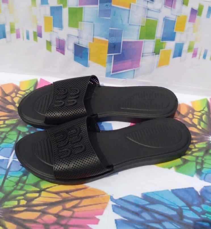 sepatu dan sandal tangerang selatan