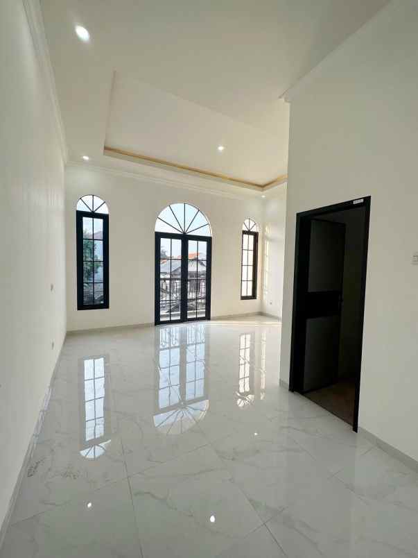 rumah jatinegara