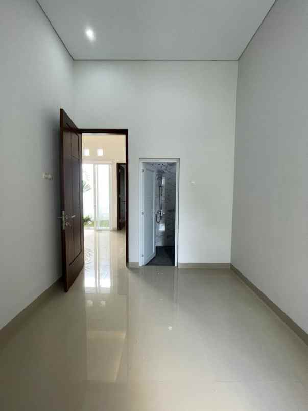 rumah ngemplak