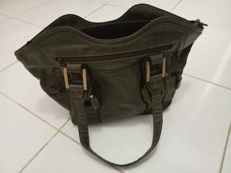 tas dan dompet kramat jati