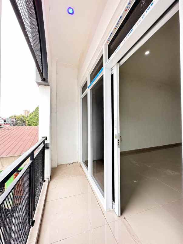 rumah jakarta timur