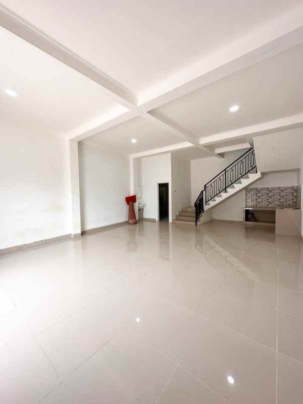 rumah jakarta timur