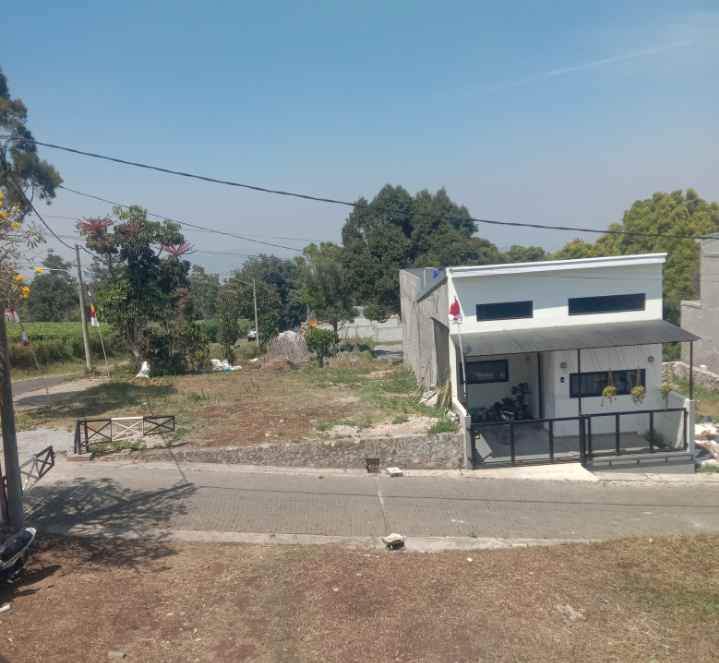 tanah ngamprah