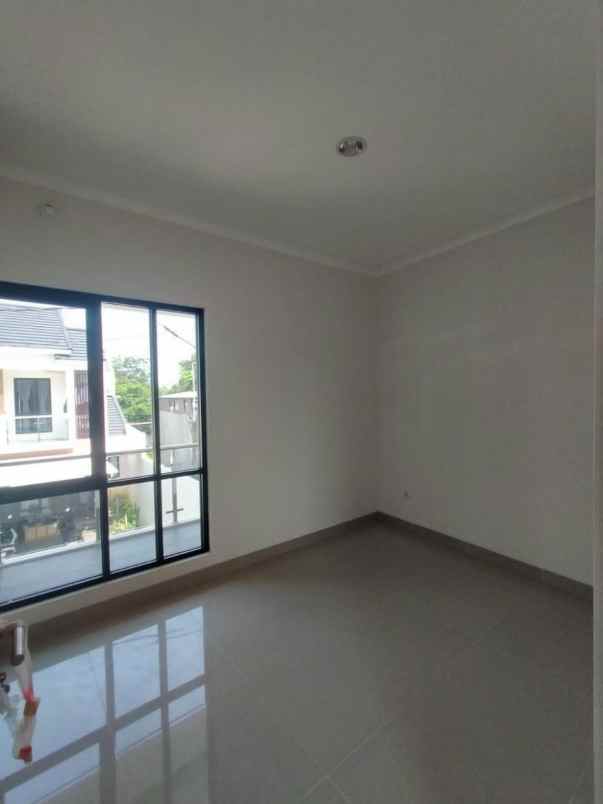 rumah bekasi