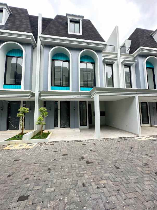 rumah jakarta timur