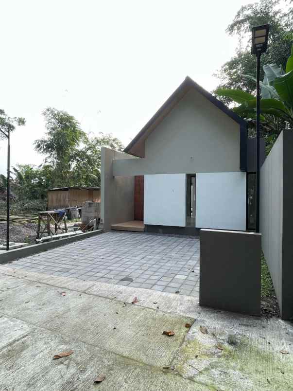 rumah sleman
