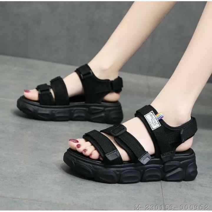 sepatu dan sandal cibodas