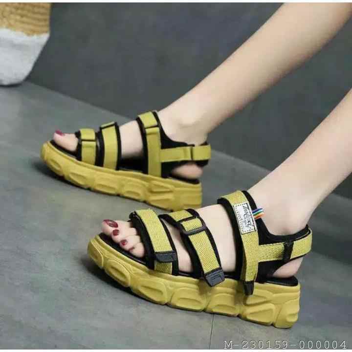 sepatu dan sandal cibodas