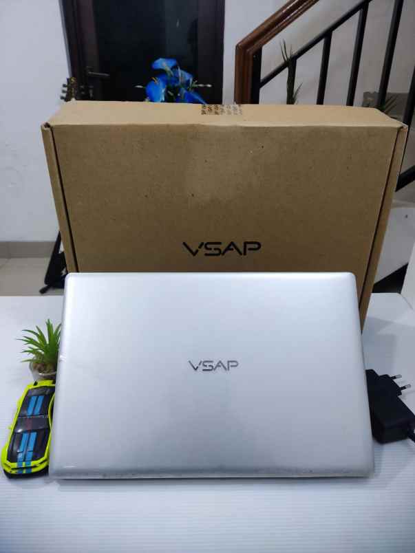 laptop tangerang selatan
