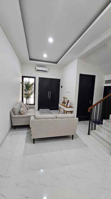 rumah jakarta selatan
