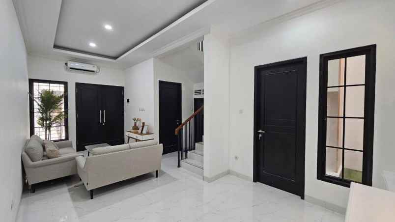 rumah jakarta selatan