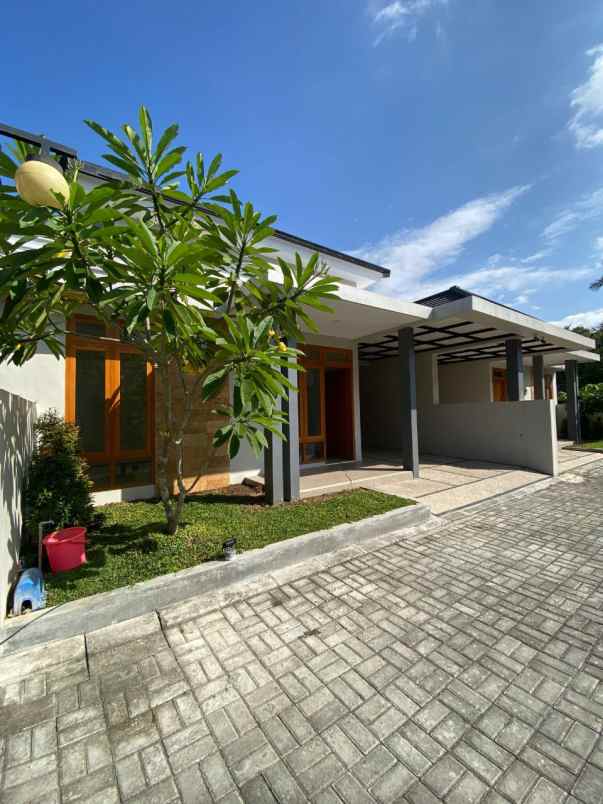 rumah kulon progo