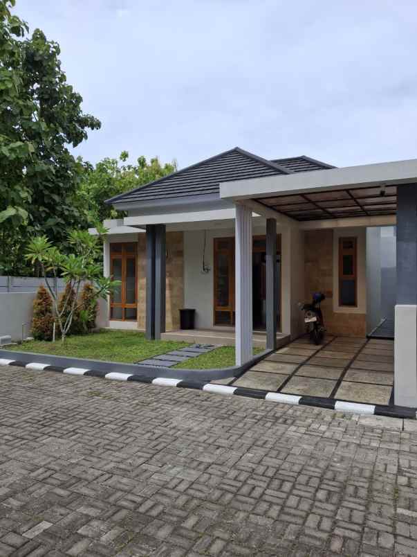 rumah kulon progo