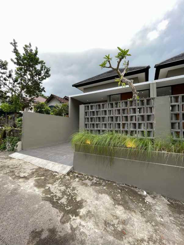 rumah seyegan
