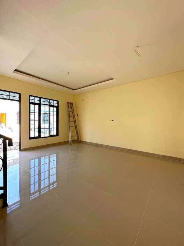 rumah jakarta timur