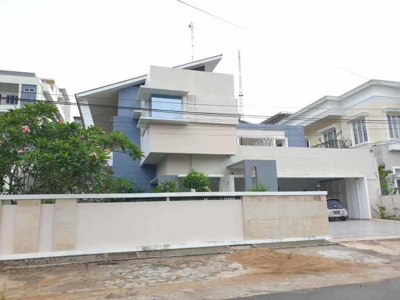 rumah pontianak kota