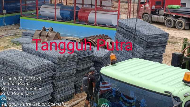 alat bangunan kampar