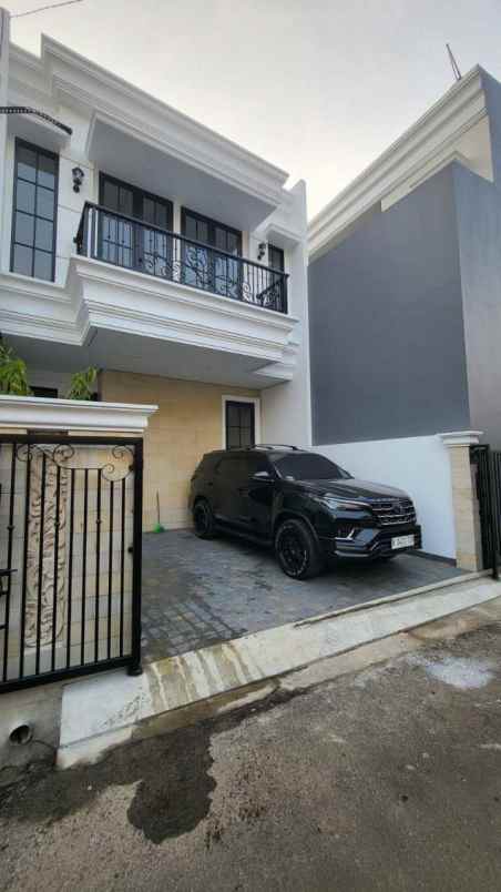 rumah ciracas