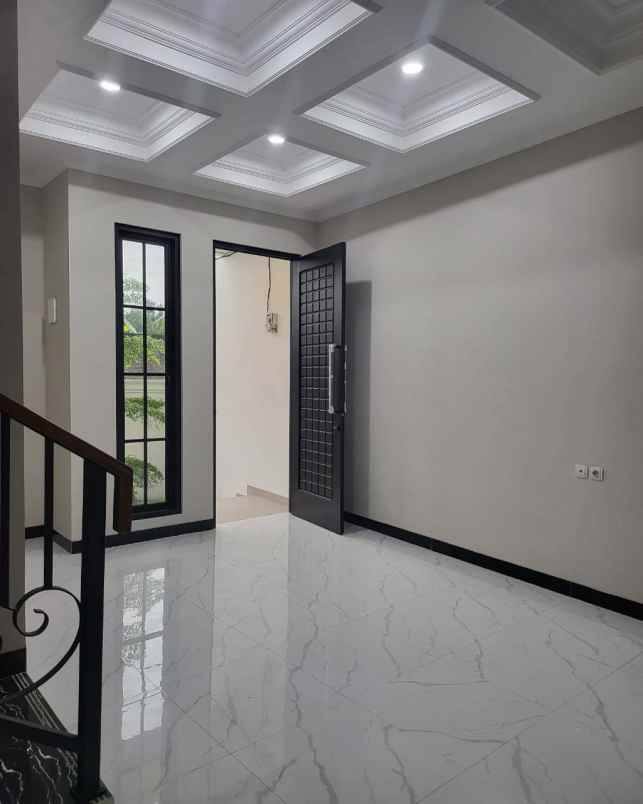 rumah ciracas