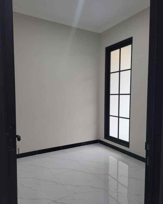 rumah ciracas
