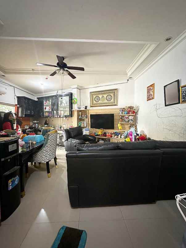 rumah duren sawit
