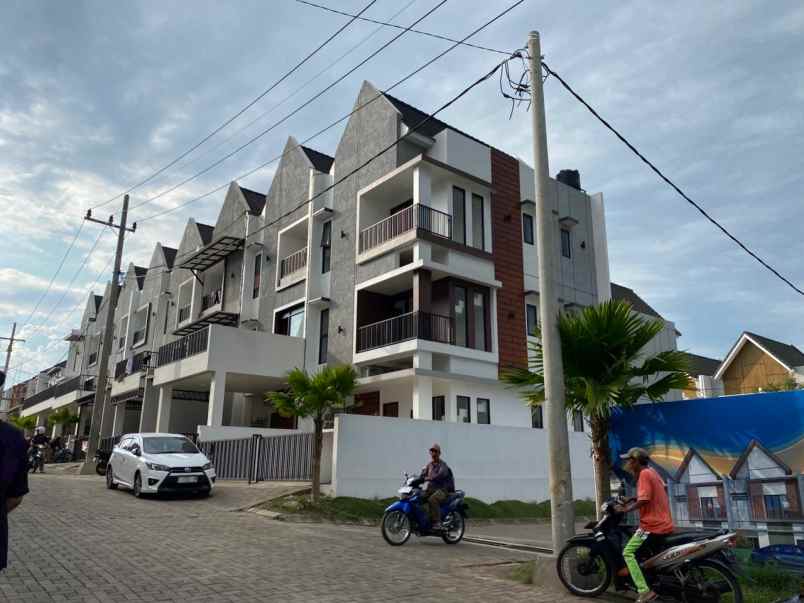 rumah lowokwaru