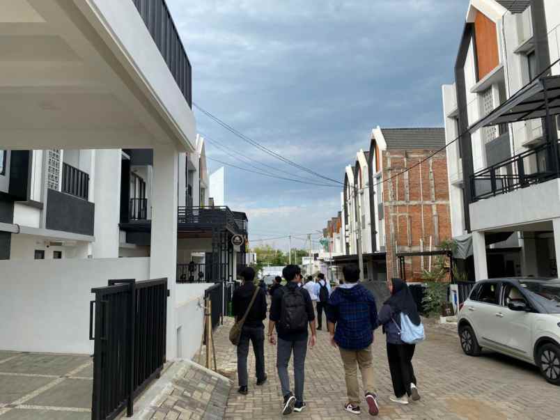 rumah lowokwaru