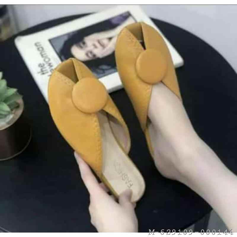 sepatu dan sandal cibodas